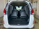 【ラゲッジスペース】後部座席を倒せばさらに広々!大きな荷物の持ち運びも楽々です!!