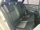 【リアシート】広々としているので後部座席の方も快適にドライブができます♪