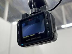 【ドライブレコーダー】愛車に取り付けることで映像と音声を記録してくれるドライブレコーダーは、事故の際に確かな証拠能力を発揮してくれます。 5
