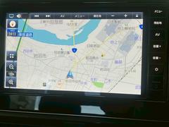 【ＡＣＣ】一定速度での巡航はもちろん、前方の車両との距離を一定に保ちながら自動で加減速を行います。高速道路走行時には大変嬉しい機能です。 3