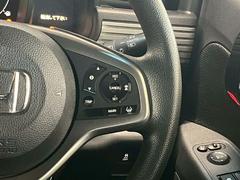 �ڣ��ãá۰���®�٤Ǥν�ҤϤ�����������μ�ξ�Ȥε�Υ�������ݤ��ʤ��鼫ư�ǲø�®��Ԥ��ޤ�����®ƻϩ���Ի��ˤ����Ѵ򤷤���ǽ�Ǥ��� 3