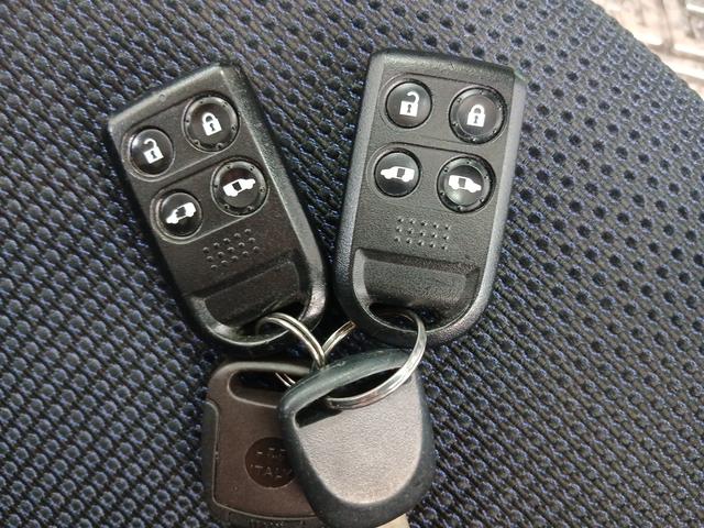 ステップワゴン Ｇ　Ｌパッケージ　両側パワースライドドア　ナビ　ＥＴＣ　運転席＆助手席エアバック　ミラーヒーター　バックカメラ　キーレス２個　スペアキー２個　フォグ　ＡＢＳ　ホイール付きスタッドレス付き（アルミバリ溝）（40枚目）