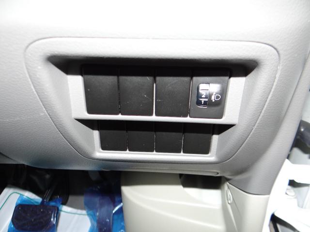 エブリイ ＰＣ　４ＷＤ　４ＡＴ　Ａ／Ｃ　　Ｐ／Ｓ　ロードサポート付き１年走行無制限保証　ハイルーフ　両側スライドドア　キーレス　　パワーウインドウ　ＡＢＳ　ＥＴＣ　オーバーヘッドコンソール　下廻り防錆塗装済（12枚目）