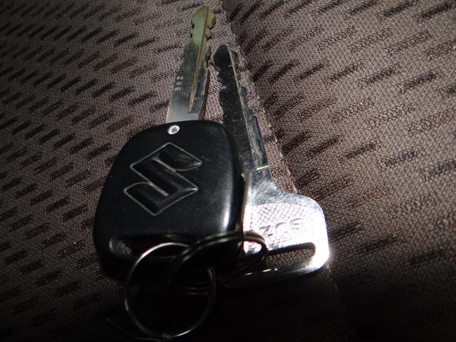 エブリイ ＰＣ　４ＷＤ　４ＡＴ　Ａ／Ｃ　　Ｐ／Ｓ　ロードサポート付き１年走行無制限保証　ハイルーフ　両側スライドドア　キーレス　　パワーウインドウ　ＡＢＳ　ＥＴＣ　オーバーヘッドコンソール　下廻り防錆塗装済（15枚目）