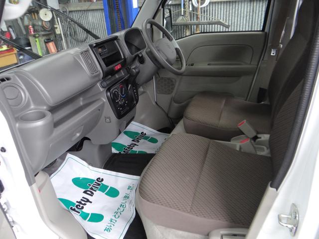 エブリイ ＰＣ　４ＷＤ　４ＡＴ　Ａ／Ｃ　　Ｐ／Ｓ　ロードサポート付き１年走行無制限保証　ハイルーフ　両側スライドドア　キーレス　　パワーウインドウ　ＡＢＳ　ＥＴＣ　オーバーヘッドコンソール　下廻り防錆塗装済（17枚目）