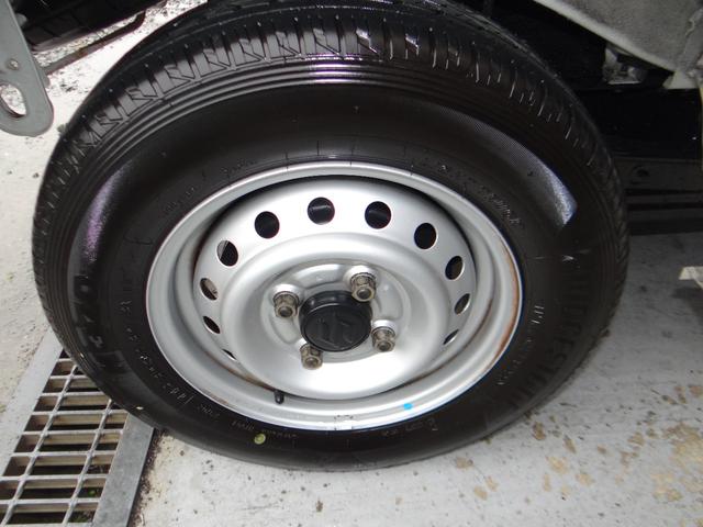 エブリイ ＰＣ　４ＷＤ　４ＡＴ　Ａ／Ｃ　　Ｐ／Ｓ　ロードサポート付き１年走行無制限保証　ハイルーフ　両側スライドドア　キーレス　　パワーウインドウ　ＡＢＳ　ＥＴＣ　オーバーヘッドコンソール　下廻り防錆塗装済（26枚目）