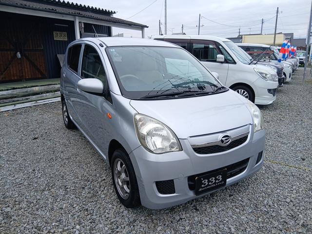 ミラ Ｘ　ＡＢＳ　ＡＣ　ＥＴＣ　運転席＆助手席エアバック　ヘッドライトレベライザー　キーレスエントリー　ナビ（9枚目）