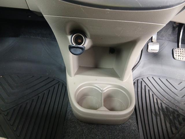 ミラ Ｘ　ＡＢＳ　ＡＣ　ＥＴＣ　運転席＆助手席エアバック　ヘッドライトレベライザー　キーレスエントリー　ナビ（17枚目）