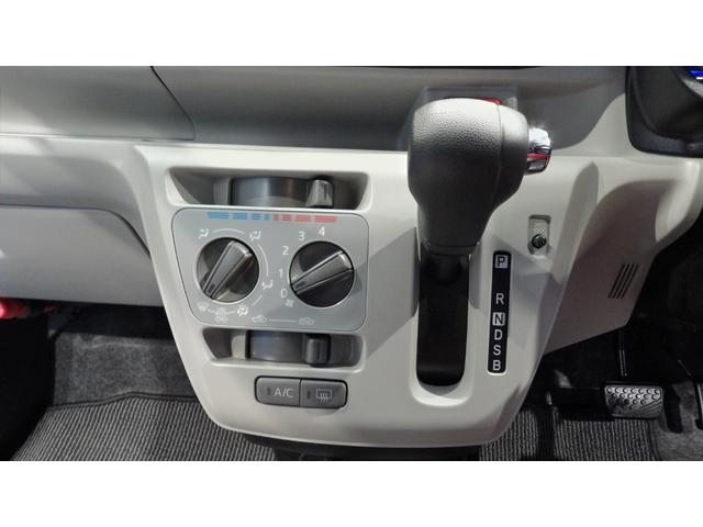 ミライース X SAIII 4WD クリアランスソナー LEDヘッドライト マニュアルエアコン デジタルメーター ダイヤル式ヒーターコントロール キーレスエントリー フルホイールキャップ 衝突回避支援システムスマートアシスト(11枚目)