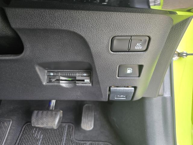 プリウス Ａツーリングセレクション　１年保証付！！　４ＷＤ　ＡＢＳ　プッシュスタート　全周囲モニター　バックカメラ　革シート　シートヒーター　ＥＴＣ　ＡＣ１００Ｖ（42枚目）