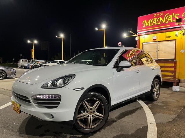 カイエン プラチナエディション ABS ナビ フルセグ バックカメラ 革シート パワーシート シートヒーター パワーバックドア サンルーフ ミラー型モニター ドライブレコーダー 純正18インチアルミ(3枚目)