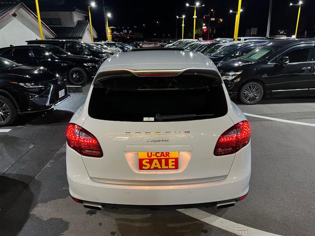 カイエン プラチナエディション ABS ナビ フルセグ バックカメラ 革シート パワーシート シートヒーター パワーバックドア サンルーフ ミラー型モニター ドライブレコーダー 純正18インチアルミ(6枚目)