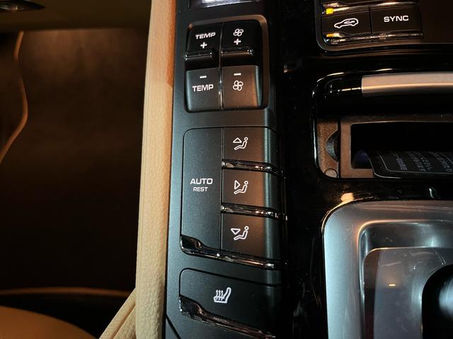 カイエン プラチナエディション ABS ナビ フルセグ バックカメラ 革シート パワーシート シートヒーター パワーバックドア サンルーフ ミラー型モニター ドライブレコーダー 純正18インチアルミ(21枚目)