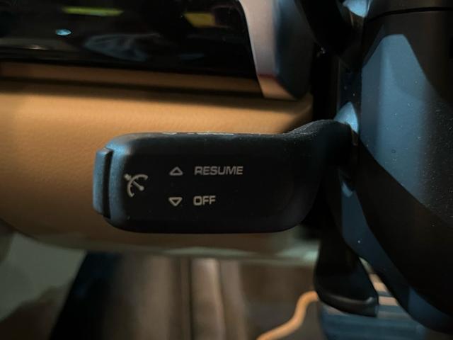 カイエン プラチナエディション ABS ナビ フルセグ バックカメラ 革シート パワーシート シートヒーター パワーバックドア サンルーフ ミラー型モニター ドライブレコーダー 純正18インチアルミ(29枚目)