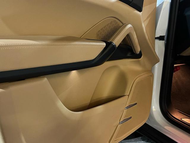 カイエン プラチナエディション ABS ナビ フルセグ バックカメラ 革シート パワーシート シートヒーター パワーバックドア サンルーフ ミラー型モニター ドライブレコーダー 純正18インチアルミ(39枚目)