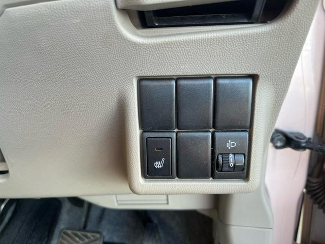 フレアワゴン ＬＳ　１年保証付　４ＷＤ　ＣＤ・ラジオ　社外１３インチアルミ　シートヒータ　スペアキー（10枚目）