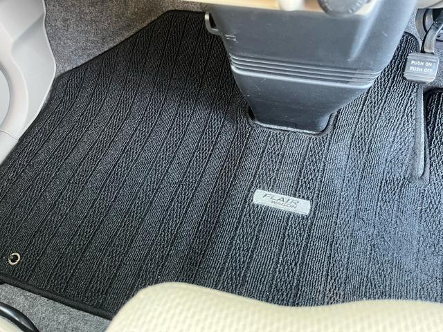 フレアワゴン ＬＳ　１年保証付　４ＷＤ　ＣＤ・ラジオ　社外１３インチアルミ　シートヒータ　スペアキー（20枚目）