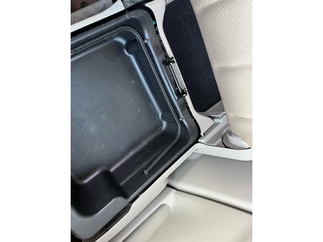 フレアワゴン ＬＳ　１年保証付　４ＷＤ　ＣＤ・ラジオ　社外１３インチアルミ　シートヒータ　スペアキー（25枚目）