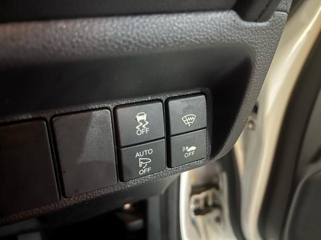 シャトル ハイブリッドＺ　１年保証付　４ＷＤ　ナビ・ＴＶ　社外１７インチアルミ　ダウンサス取付済み　純正サス取付可　スペアキー　バックカメラ（11枚目）