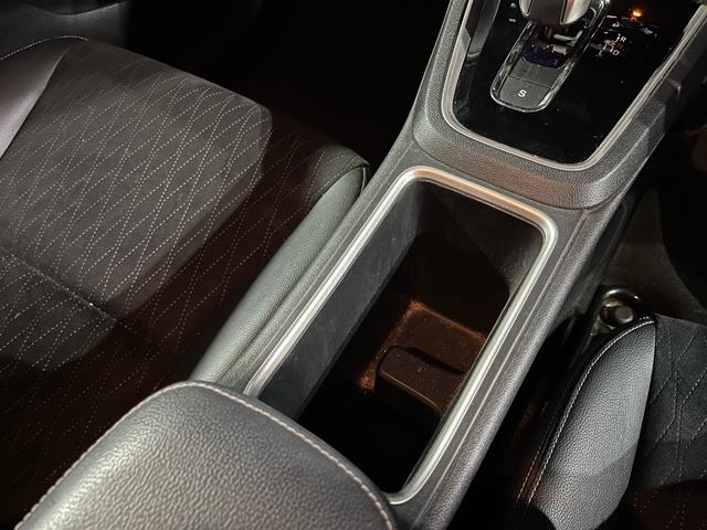 シャトル ハイブリッドＺ　１年保証付　４ＷＤ　ナビ・ＴＶ　社外１７インチアルミ　ダウンサス取付済み　純正サス取付可　スペアキー　バックカメラ（16枚目）