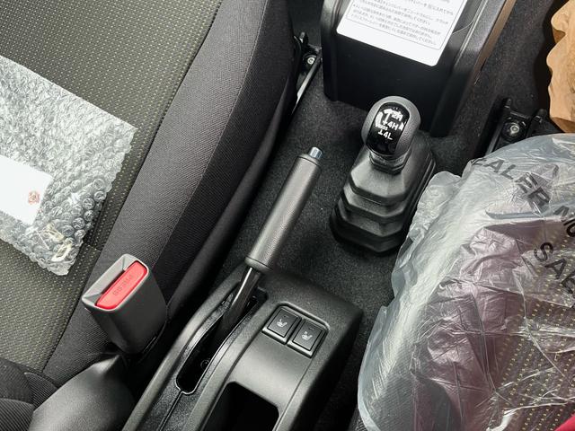 ジムニー ＸＣ　メーカー保証付　届け出済未使用車　４ＷＤ　純正アルミ　衝突被害軽減システム　スペアキー　ＬＥＤヘッドランプ　クリアランスソナー　シートヒータ（18枚目）