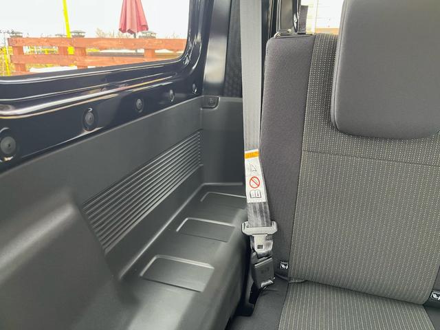ジムニー ＸＣ　メーカー保証付　届け出済未使用車　４ＷＤ　純正アルミ　衝突被害軽減システム　スペアキー　ＬＥＤヘッドランプ　クリアランスソナー　シートヒータ（23枚目）
