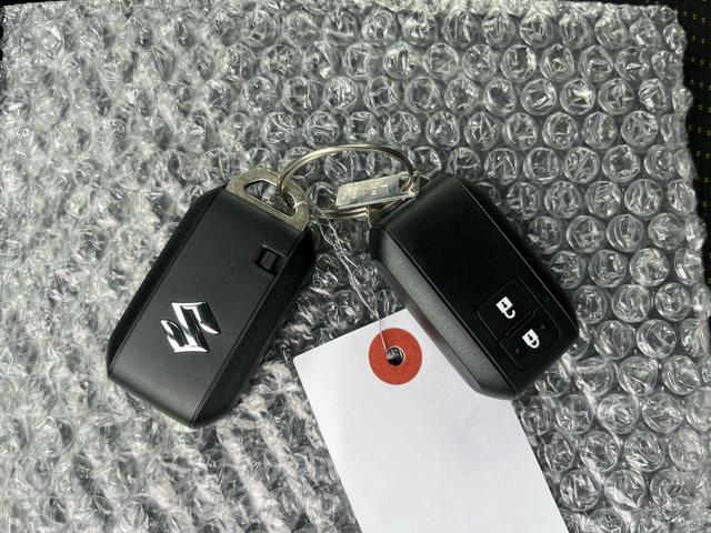 ジムニー ＸＣ　メーカー保証付　届け出済未使用車　４ＷＤ　純正アルミ　衝突被害軽減システム　スペアキー　ＬＥＤヘッドランプ　クリアランスソナー　シートヒータ（43枚目）