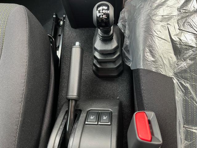 ジムニー ＸＣ　メーカー保証付　届け出済未使用車　４ＷＤ　純正アルミ　衝突被害軽減システム　スペアキー　ＬＥＤヘッドランプ　クリアランスソナー　シートヒータ（17枚目）
