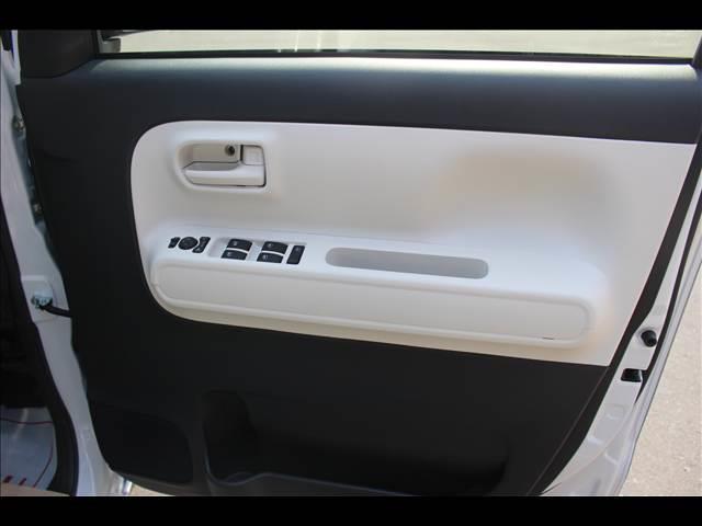 ムーヴキャンバス ストライプスＸ　届出済未使用車（13枚目）