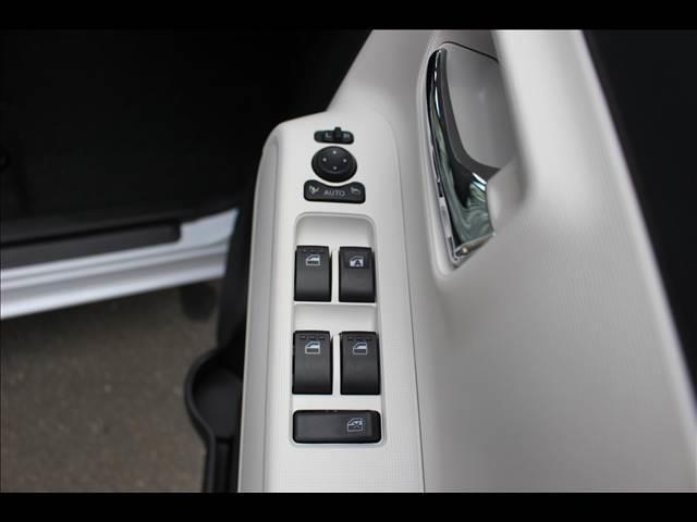 ムーヴキャンバス ストライプスＧ　届出済未使用車（13枚目）