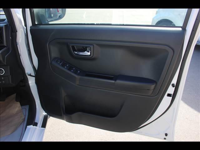 タフト Ｇ　ダーククロムベンチャー　届出済未使用車（13枚目）