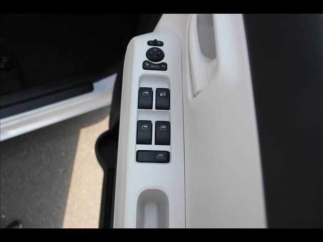 ムーヴキャンバス ストライプスＸ　届出済未使用車（14枚目）