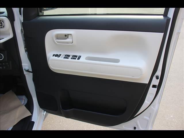 ムーヴキャンバス ストライプスＸ　届出済未使用車（13枚目）