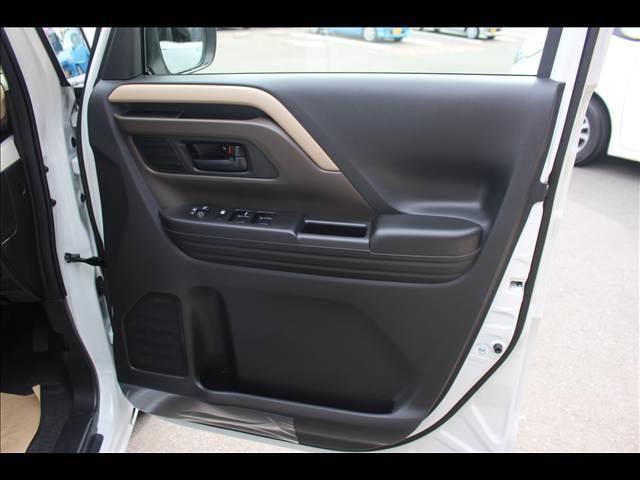 スペーシア ハイブリッドＧ　届出済未使用車（12枚目）