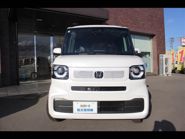 N-BOX ベースグレード 届出済未使用車(4枚目)