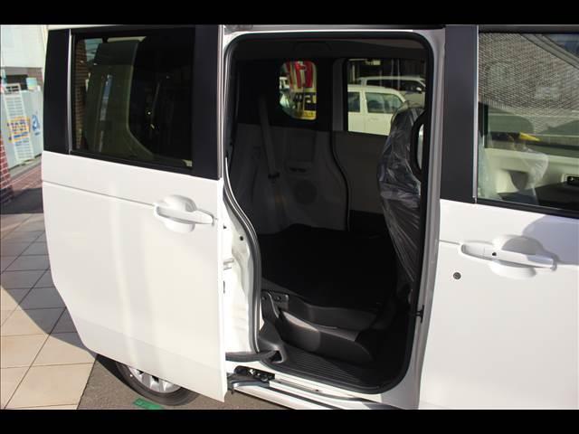 N-BOX ベースグレード 届出済未使用車(28枚目)