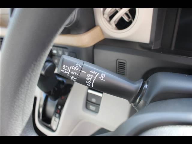 N-BOX ベースグレード 届出済未使用車(31枚目)