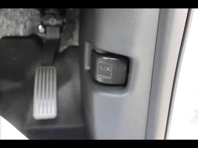 N-BOX ベースグレード 届出済未使用車(36枚目)
