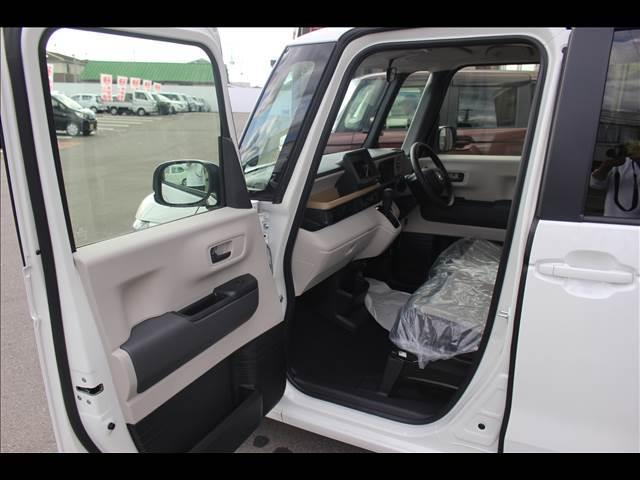 N-BOX ベースグレード 届出済未使用車(29枚目)