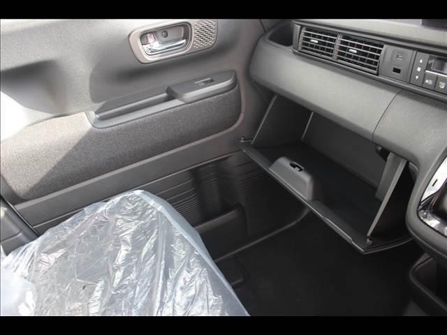 N-BOXカスタム ベースグレード 届出済未使用車(43枚目)