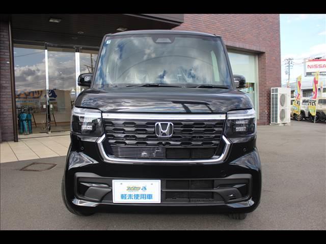 N-BOXカスタム ベースグレード 届出済未使用車(4枚目)