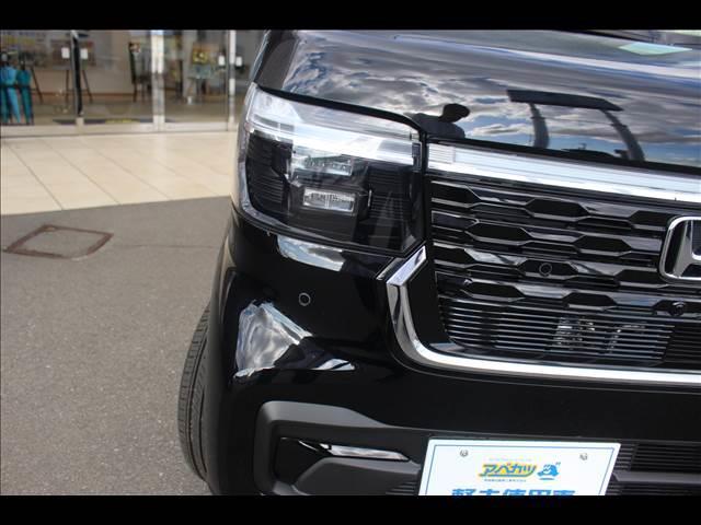 N-BOXカスタム ベースグレード 届出済未使用車(7枚目)