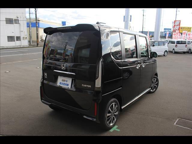 N-BOXカスタム ベースグレード 届出済未使用車(9枚目)