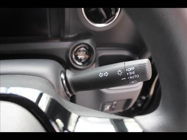 N-BOXカスタム ベースグレード 届出済未使用車(33枚目)