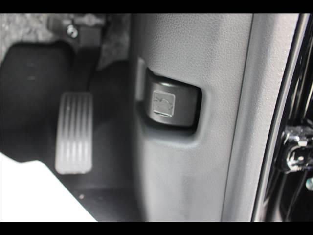 N-BOXカスタム ベースグレード 届出済未使用車(36枚目)