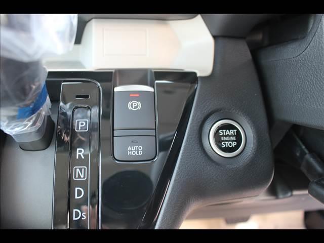 デリカミニ Ｔ　プレミアム　リミテッドエディション　届出済未使用車（15枚目）