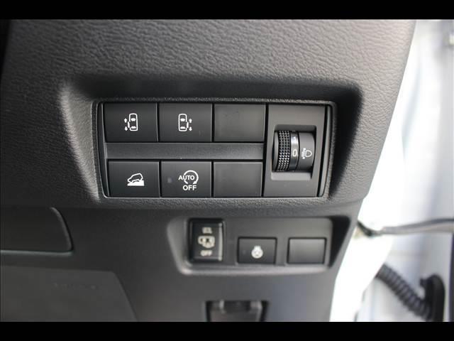 デリカミニ Ｔ　プレミアム　リミテッドエディション　届出済未使用車（18枚目）