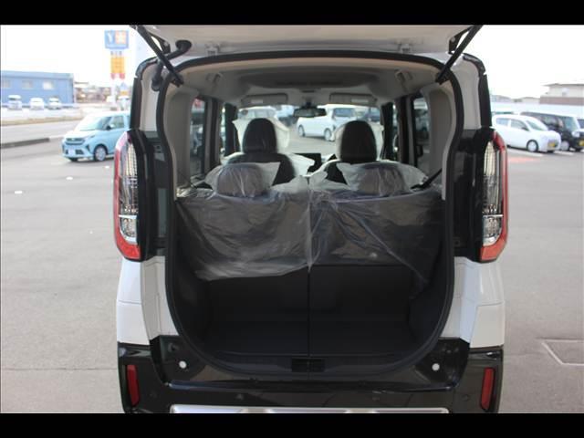 デリカミニ Ｔ　プレミアム　リミテッドエディション　届出済未使用車（30枚目）