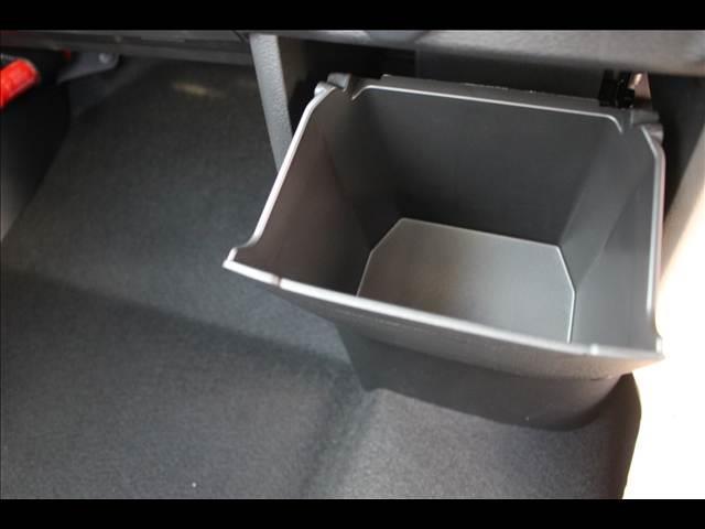 デリカミニ Ｔ　プレミアム　リミテッドエディション　届出済未使用車（41枚目）