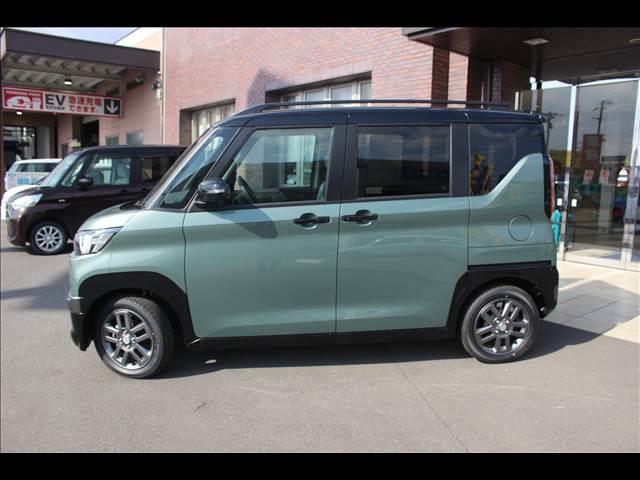 デリカミニ Ｔ　プレミアム　リミテッドエディション　届出済未使用車（6枚目）